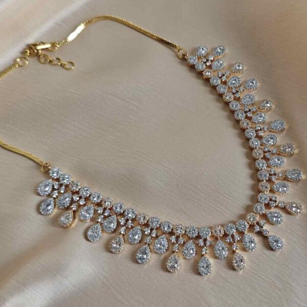 Diamond-Finish Classy Necklace Set