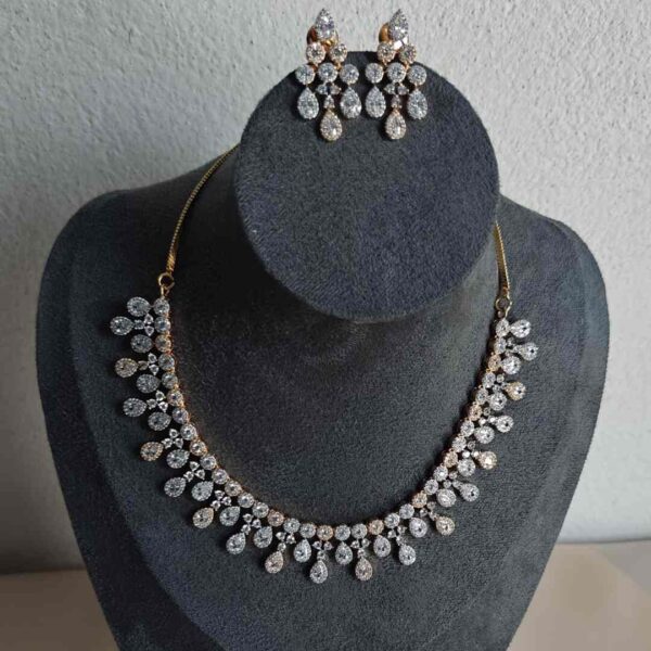 Diamond-Finish Classy Necklace Set