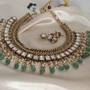 Gilabe Necklace Set with Monzonite & Kundan