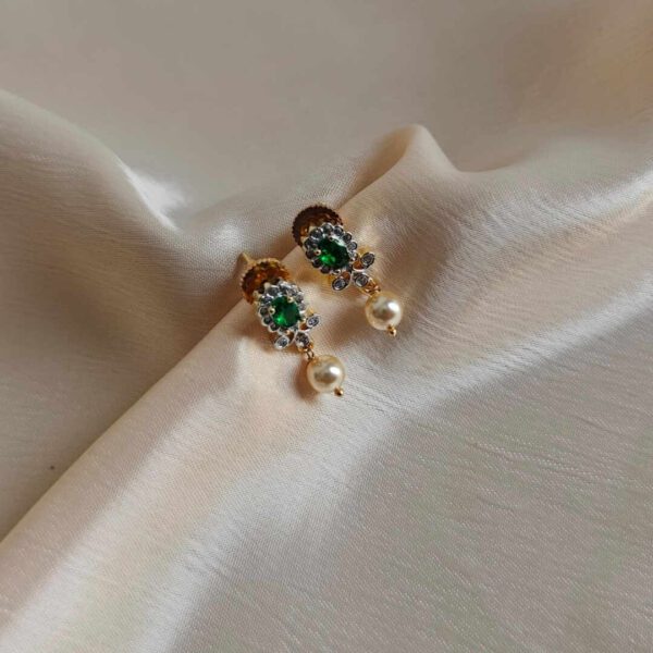 Floral Diamond-Finish Necklace Set