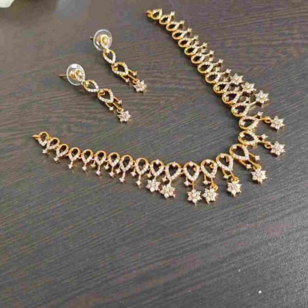 Antique Gold Raindrop Necklace & Earrings Set